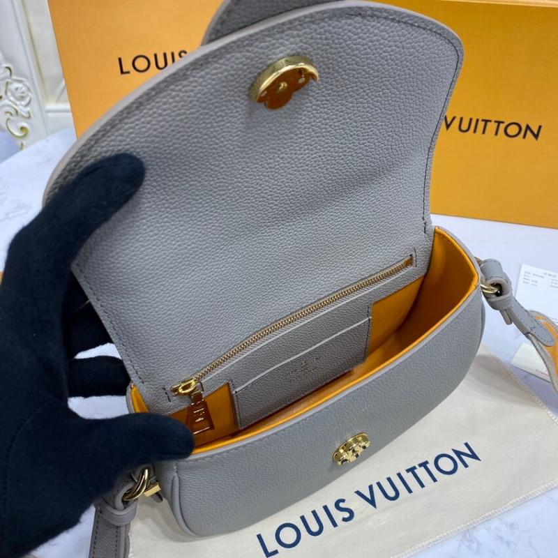 Louis Vuitton LV Pont 9 Soft PM M58728-15