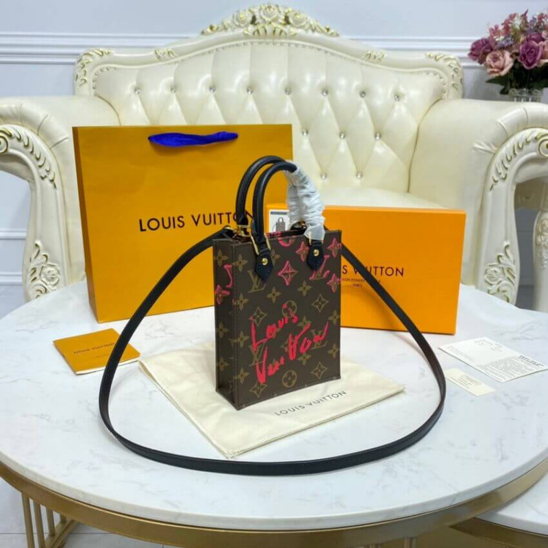 Louis Vuitton Signature dibujó Petit Sac Plat M80839-5
