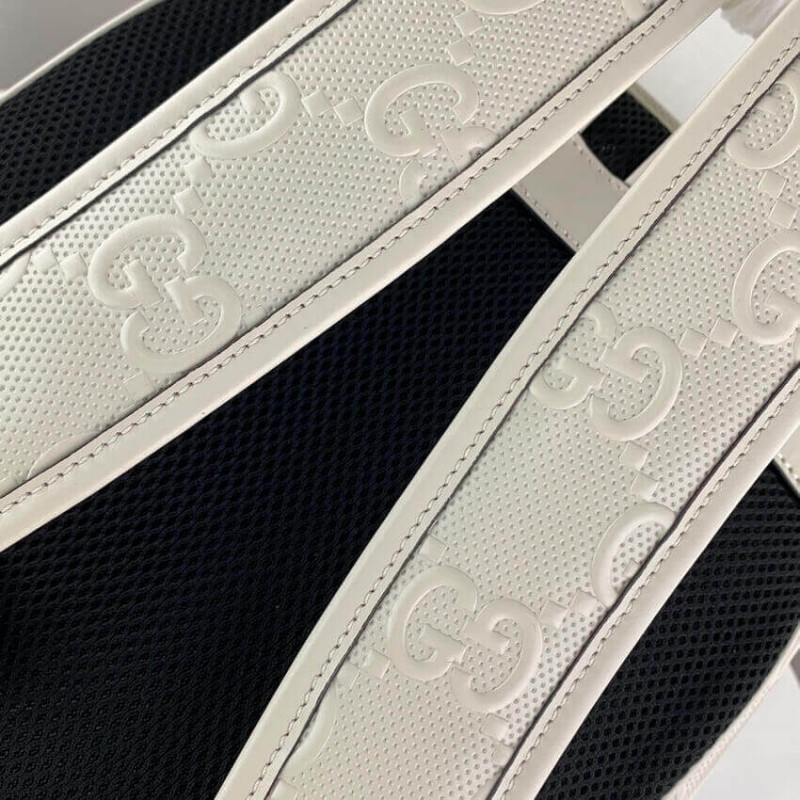 Gucci GG Mochila en relieve 658579-10