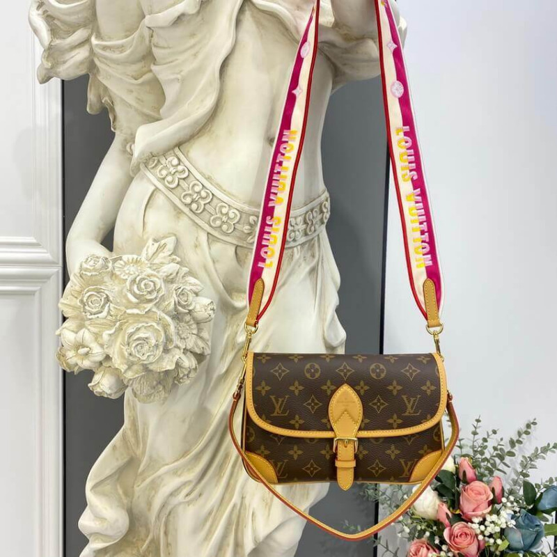 Louis Vuitton Monogram Canvas Diane Bolsa M46049 Fuchsia-2