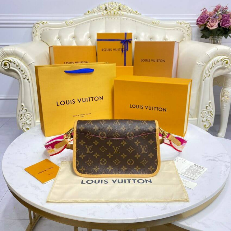 Louis Vuitton Monogram Canvas Diane Bolsa M46049 Fuchsia-5