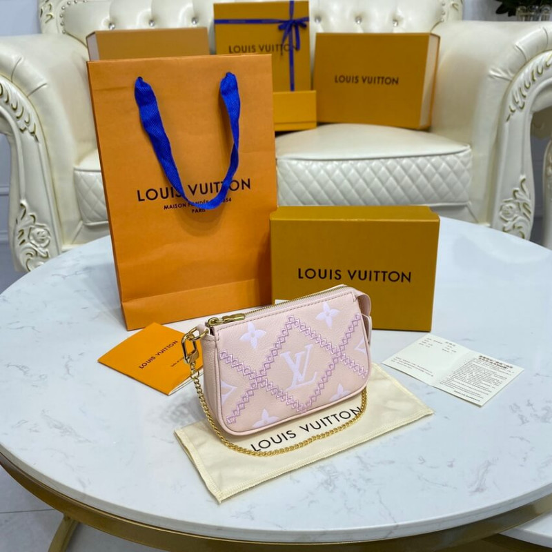 Louis Vuitton Mini Pochette AccessOires M81140-5