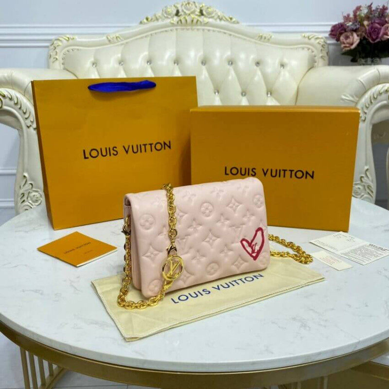 Louis Vuitton Limited Edition Pochette Coussin M80834 Dragee Pink-5