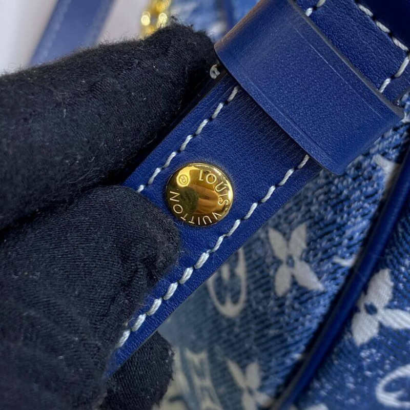 Louis Vuitton Monogram Denim Loop Bolsa M81166 Azul-13