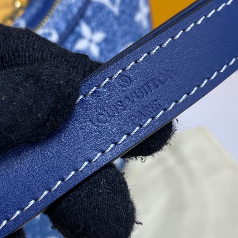 Louis Vuitton Monogram Denim Loop Bolsa M81166 Azul-14