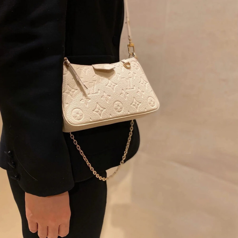 Louis Vuitton Monogram Empreinte Easy Pouch en Strap M81066 Creme-5