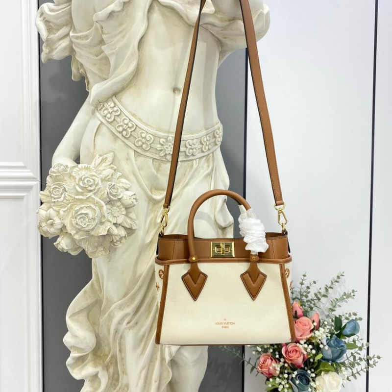 Louis Vuitton a mi lado PM M59905-2