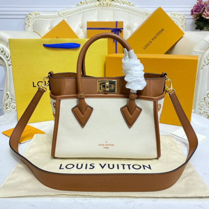 Louis Vuitton a mi lado PM M59905-3