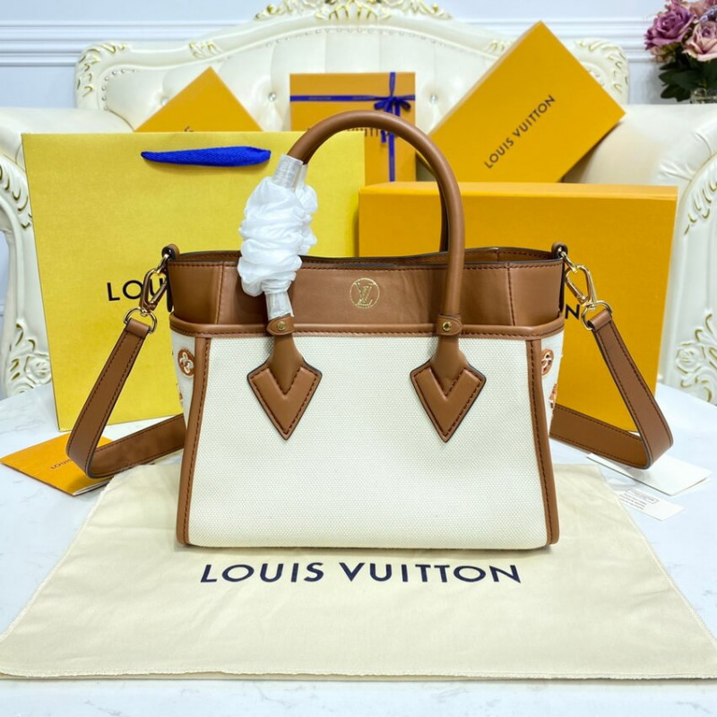 Louis Vuitton a mi lado PM M59905-5