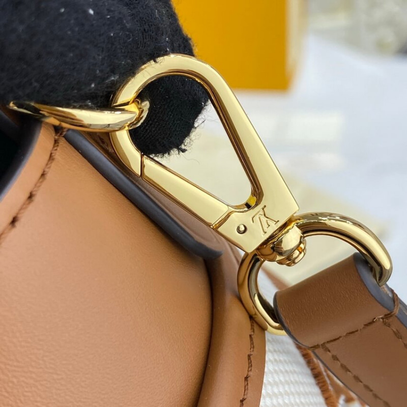 Louis Vuitton a mi lado PM M59905-9