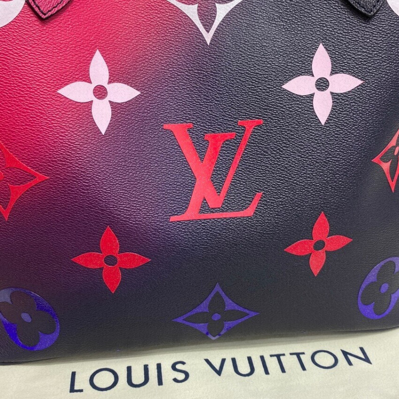 Louis Vuitton Huyefull MM M20511 Midnight Fuchsia-6