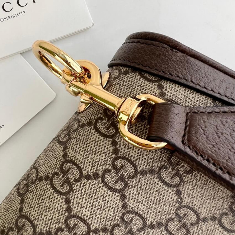 Bolso de hombro medio rubio Gucci con entrelazado redondo G 699210-13