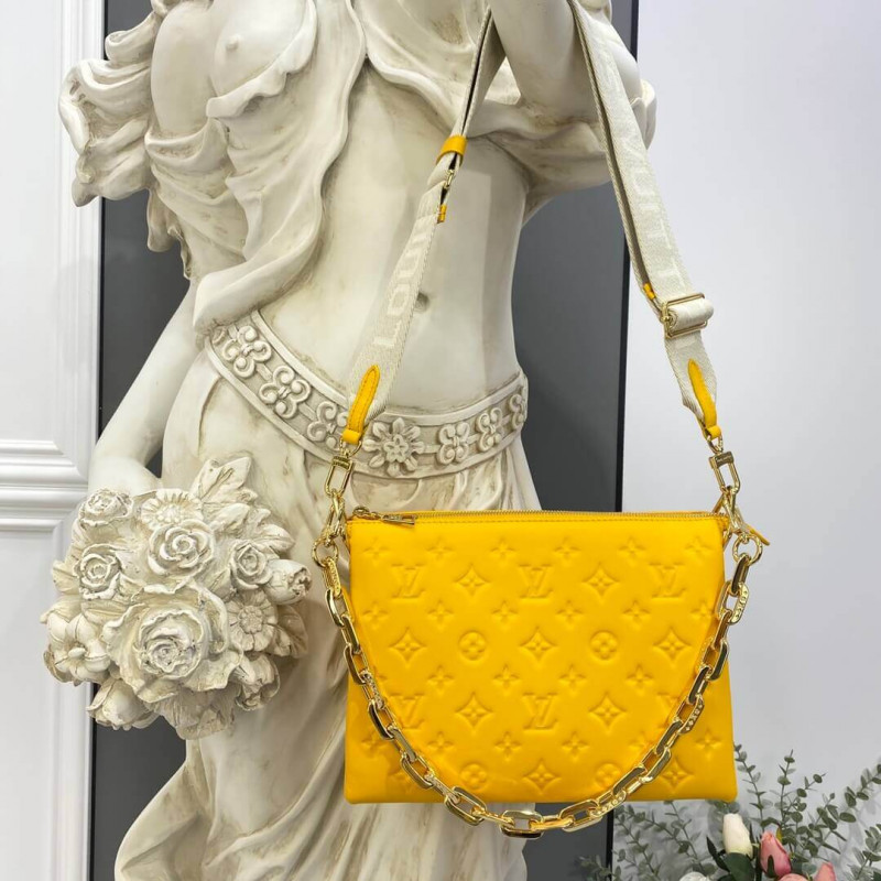 Louis Vuitton Coussin PM Bolsa M20378 Amarillo-3