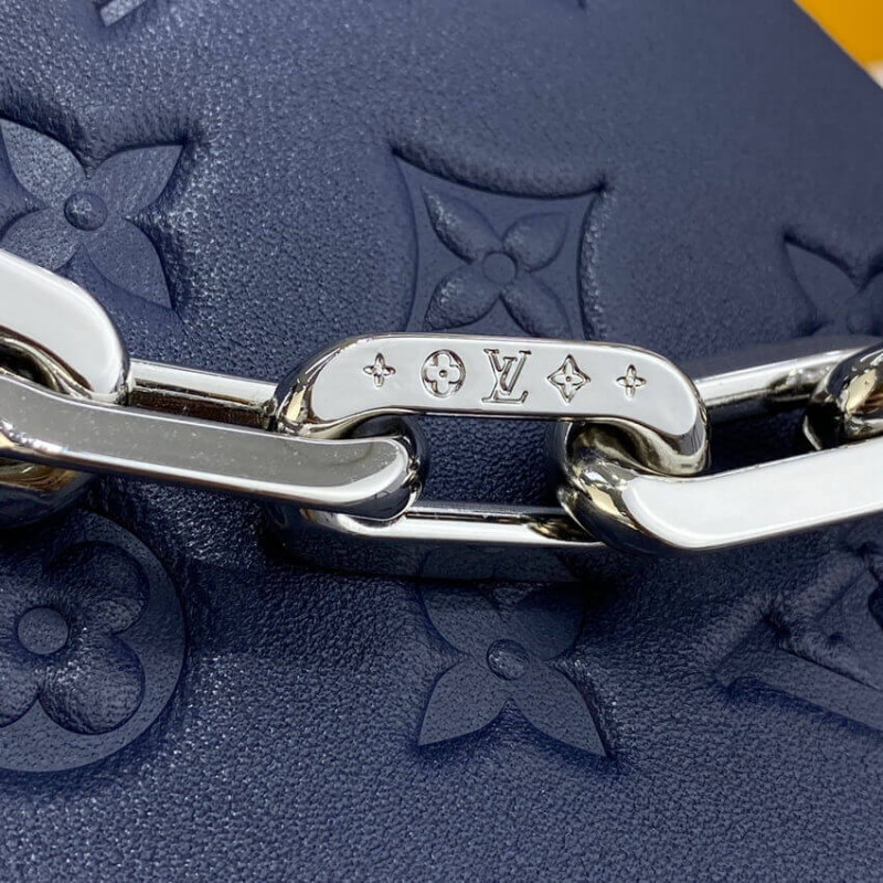 Louis Vuitton Coussin PM M20379 azul marino-10