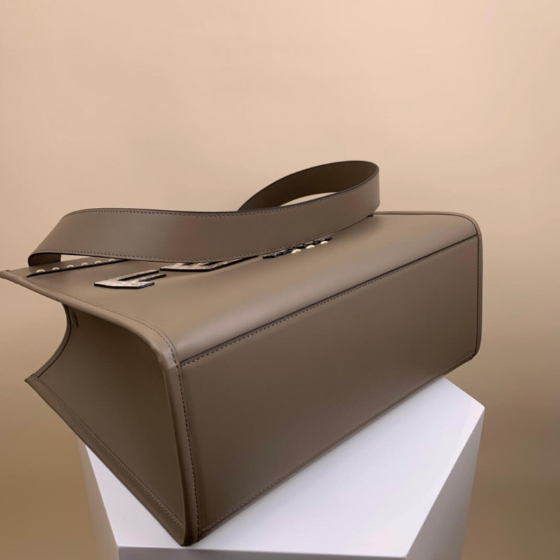 Fendi Medium Sunshine Shopper 8BH386 en cuero gris y elaphe-10