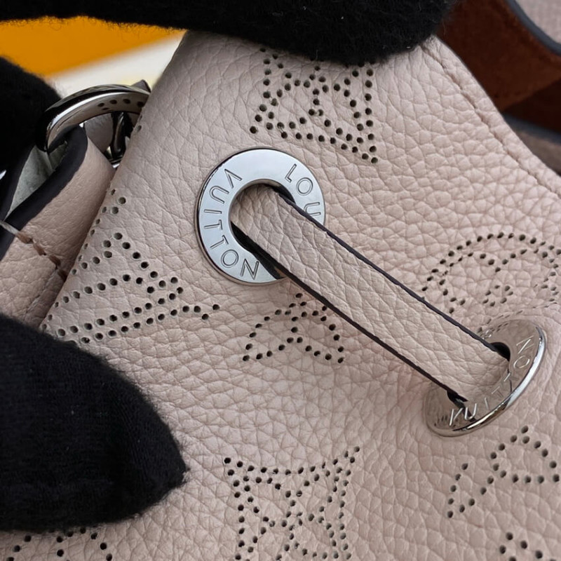 Louis Vuitton Mahina Becerro de cuero Bella Tote M59203 Crema-13