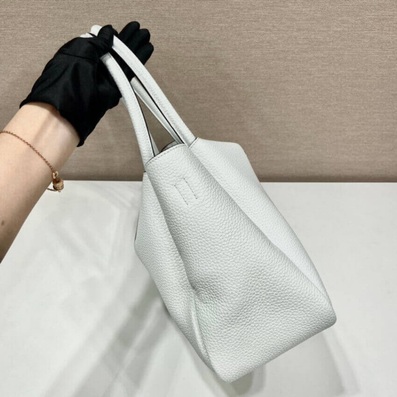 Bolso de cuero grande Prada 1BC170-7