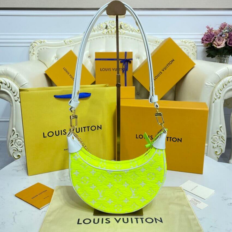 Louis Vuitton Monogram Velvet Loop Bolsa M81484-4