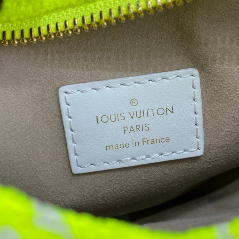 Louis Vuitton Monogram Velvet Loop Bolsa M81484-9