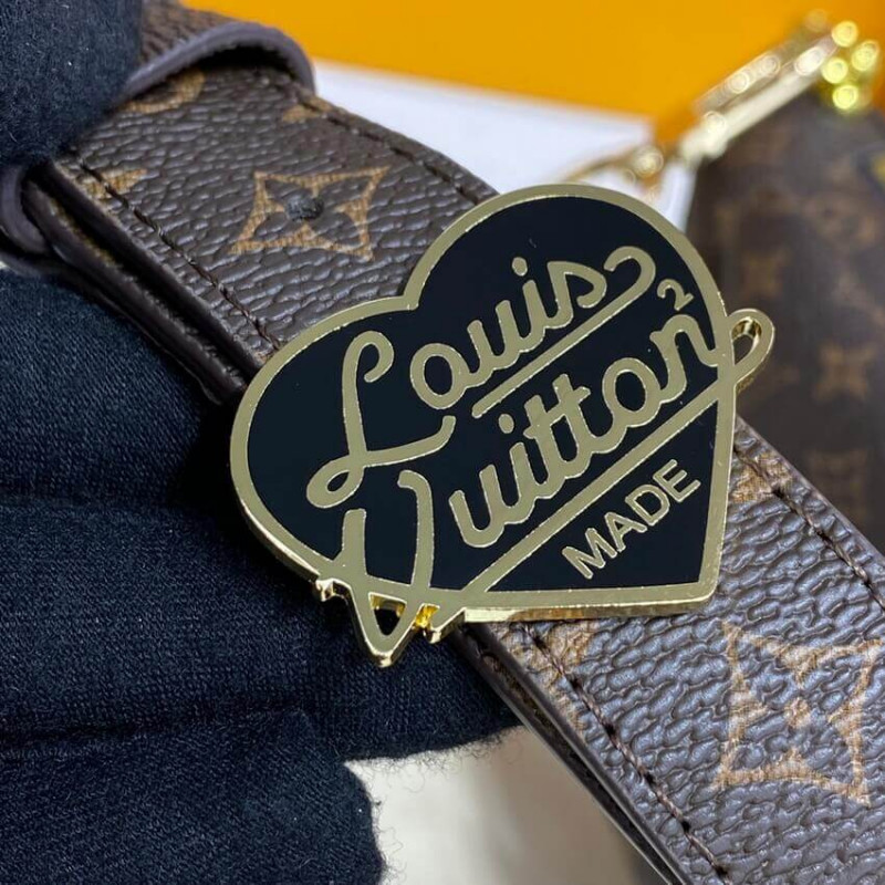 Louis Vuitton Monogram Canvas Duck Bolsa M45990-12