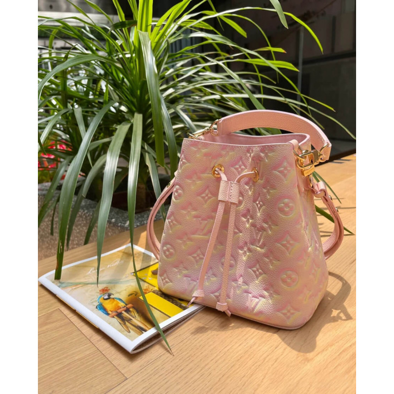 Louis Vuitton Neonoe BB M46174 Pink-4