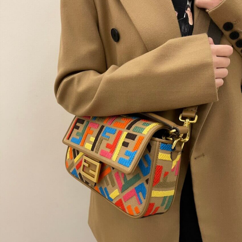 Fendi Bolsauette Multicolor FF Bolsa 8Br600-3