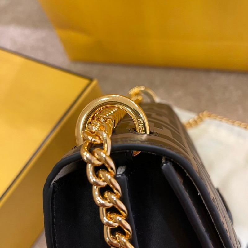 Fendi kan u Bolsa pequeña con logotipo de FF en relieve 8M0417-7
