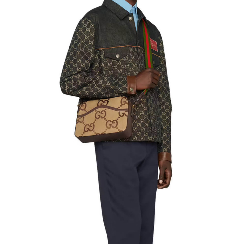 Bolsa de mensajero Gucci con Jumbo GG 675891-1