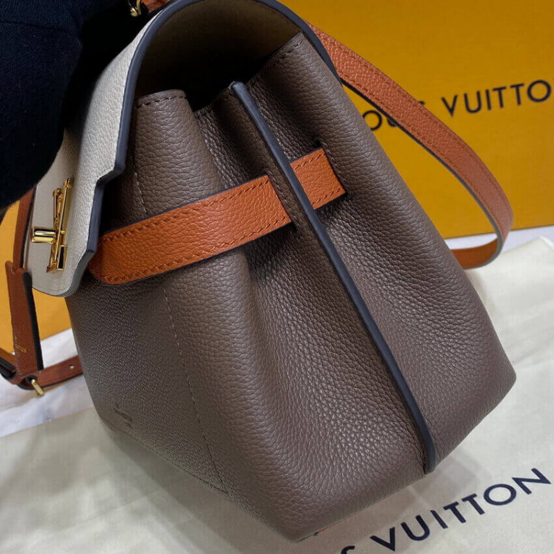 Louis Vuitton Lockme Ever BB M56645 Smokey/Quartz/Caramel-8