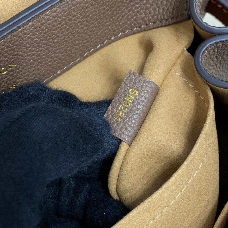 Louis Vuitton Lockme Ever BB M56645 Smokey/Quartz/Caramel-16