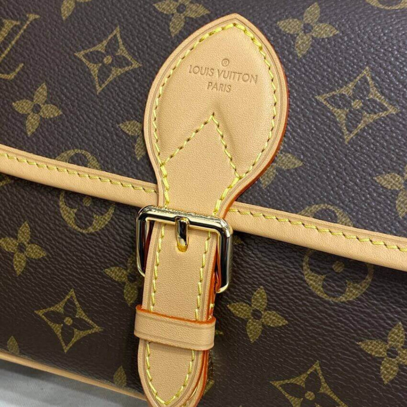 Louis Vuitton Monogram Canvas Diane Bolsa M45985-10