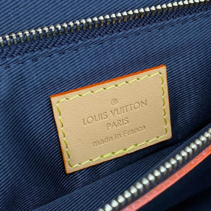 Louis Vuitton Monogram Canvas Diane Bolsa M45985-15