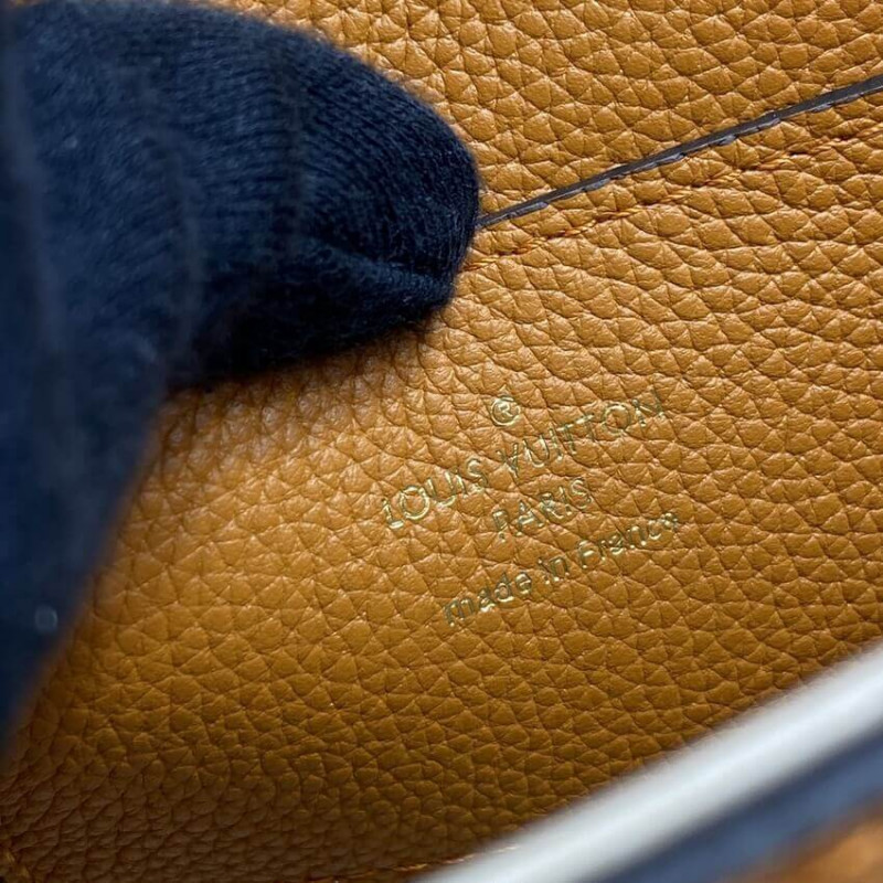 Louis Vuitton LV Pont 9 Soft MM M58968 Sienne Doree-16
