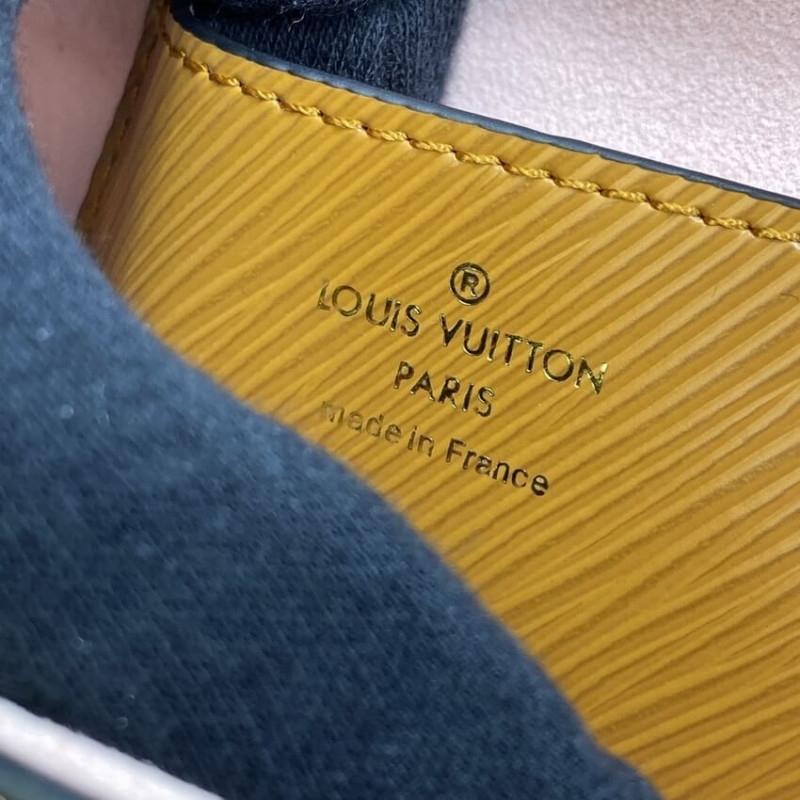 Louis Vuitton Epi Leather Twist MM M59026 Gold Cipango-14