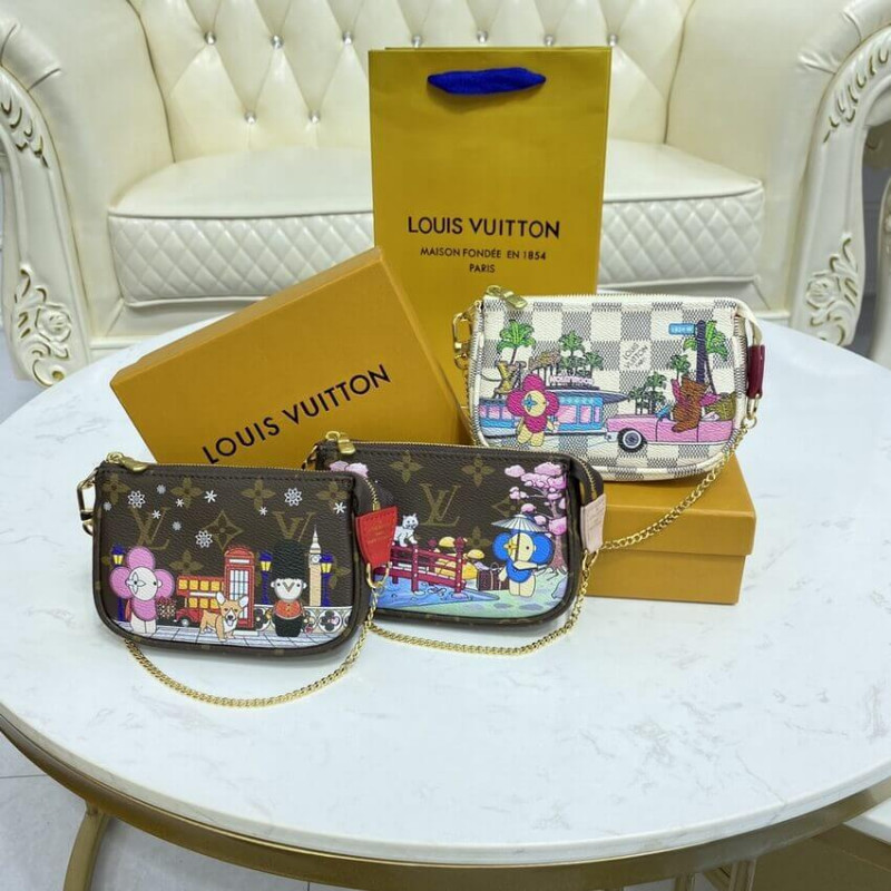 Louis Vuitton Monogram Canvas Mini Pochette AccessOires M45905-12