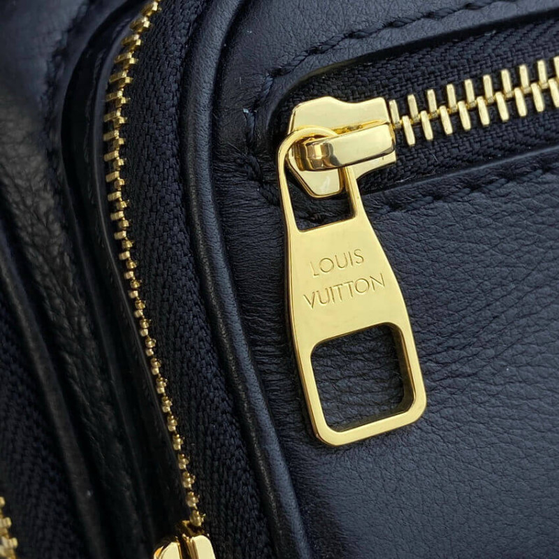 Louis Vuitton Becerro de cuero Crossbody M80450-17