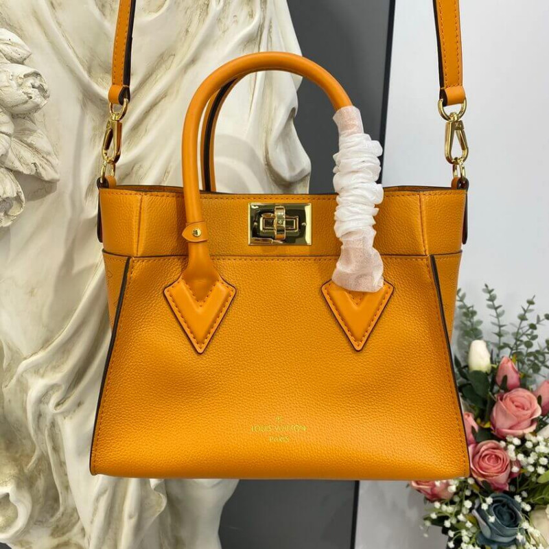 Louis Vuitton a mi lado PM M57730 Orange-2
