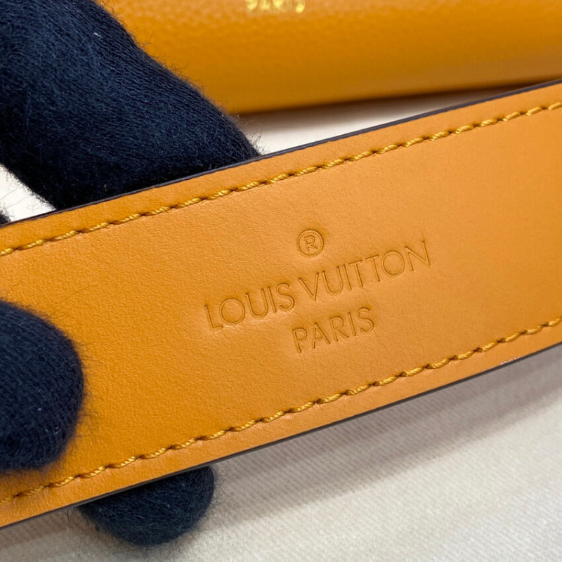 Louis Vuitton a mi lado PM M57730 Orange-14