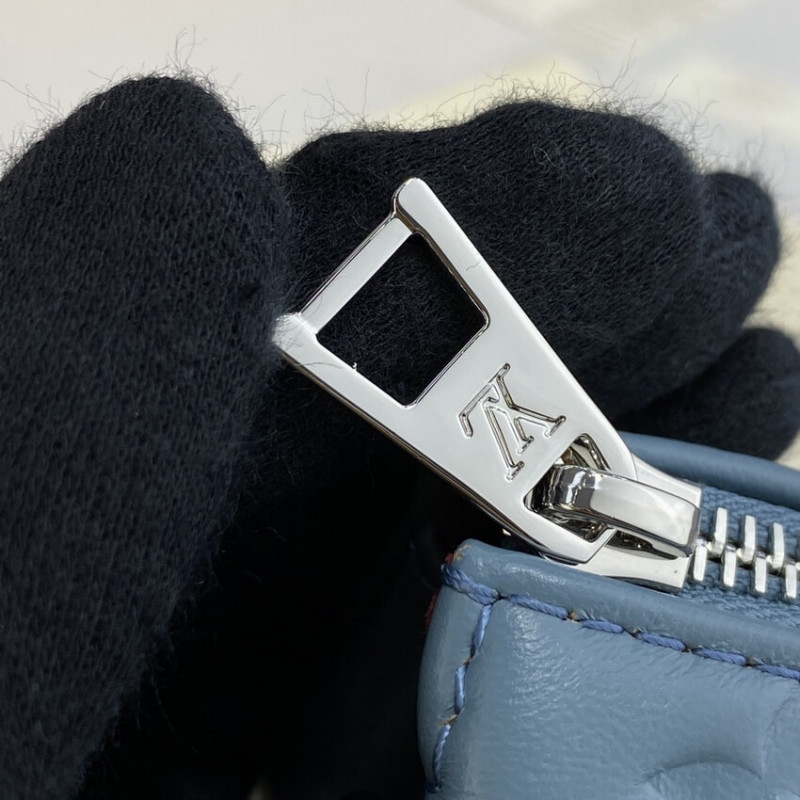Louis Vuitton Coussin PM M58699 Bleu Glacier-11