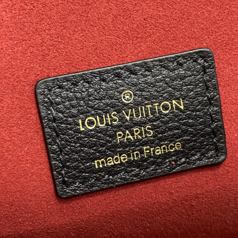 Louis Vuitton Pochette Metis M45773-16