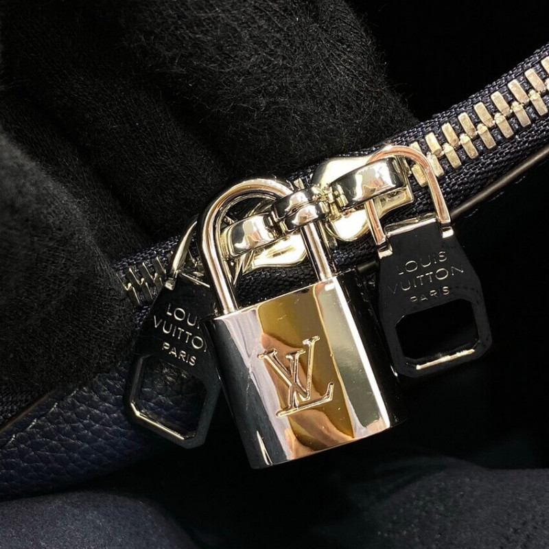 Louis Vuitton Mahina Becerro perforado Muria M59554-17