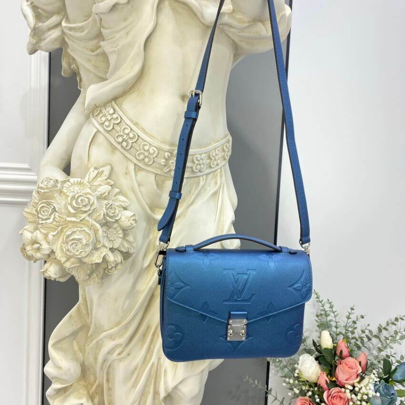 Louis Vuitton Pochette Metis M59211 Navy Nacre-1