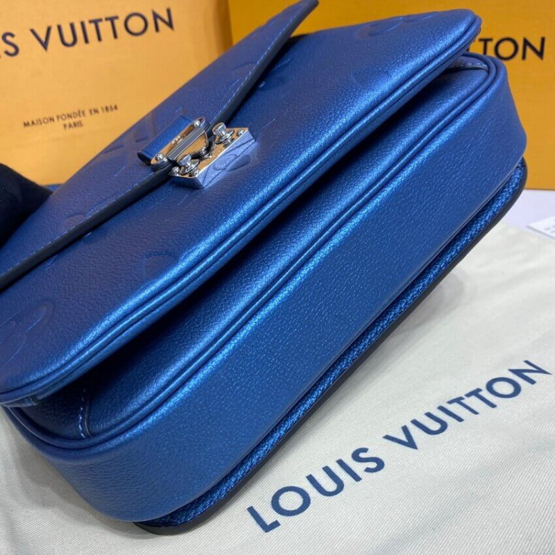 Louis Vuitton Pochette Metis M59211 Navy Nacre-5