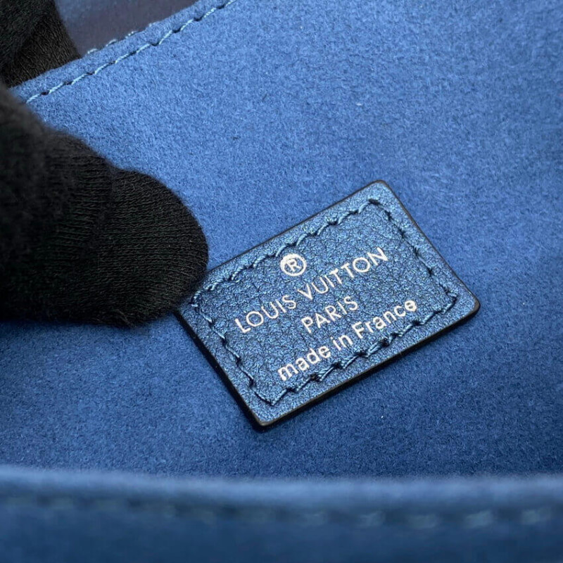 Louis Vuitton Pochette Metis M59211 Navy Nacre-15