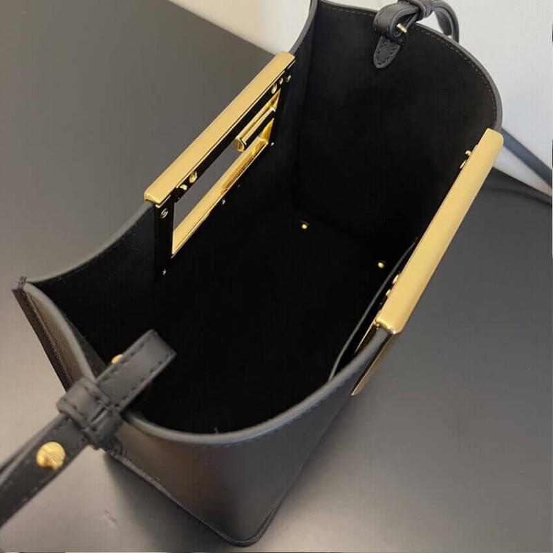 Bolsa de cuero de ternero Fendi 8BS054-12