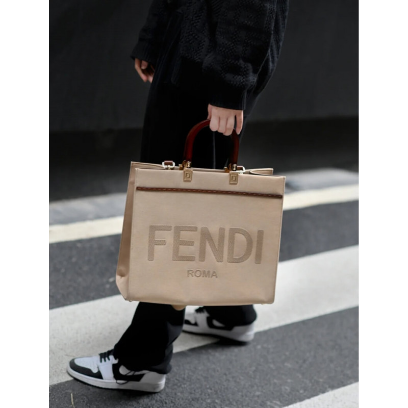 Fendi Medium Sunshine Tote Bolsa en Beige Canvas 8BH386-1