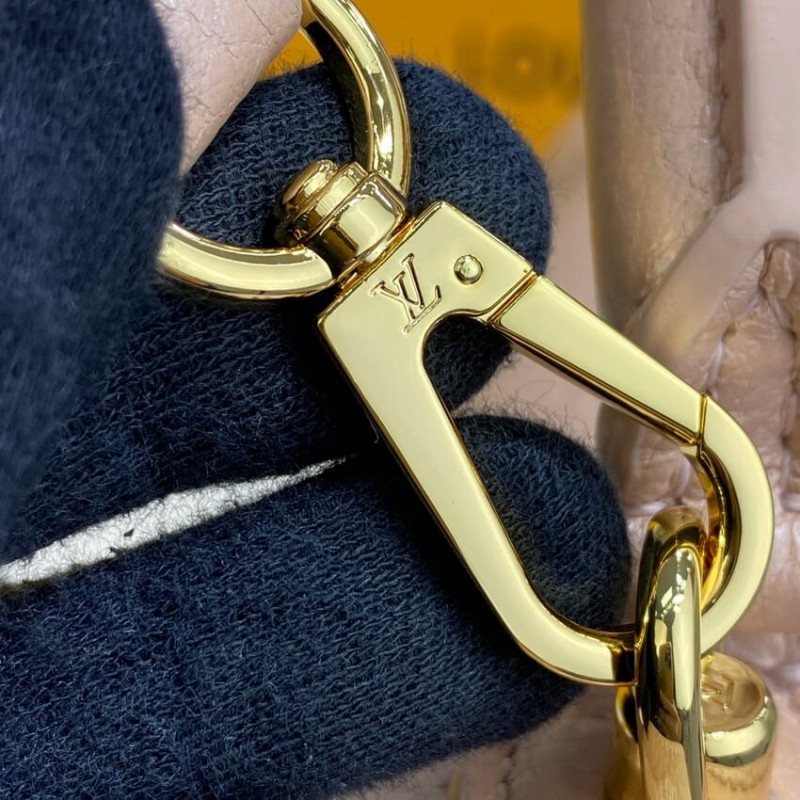 Louis Vuitton Twist One Many MM M57090 Champagne Metallise-7