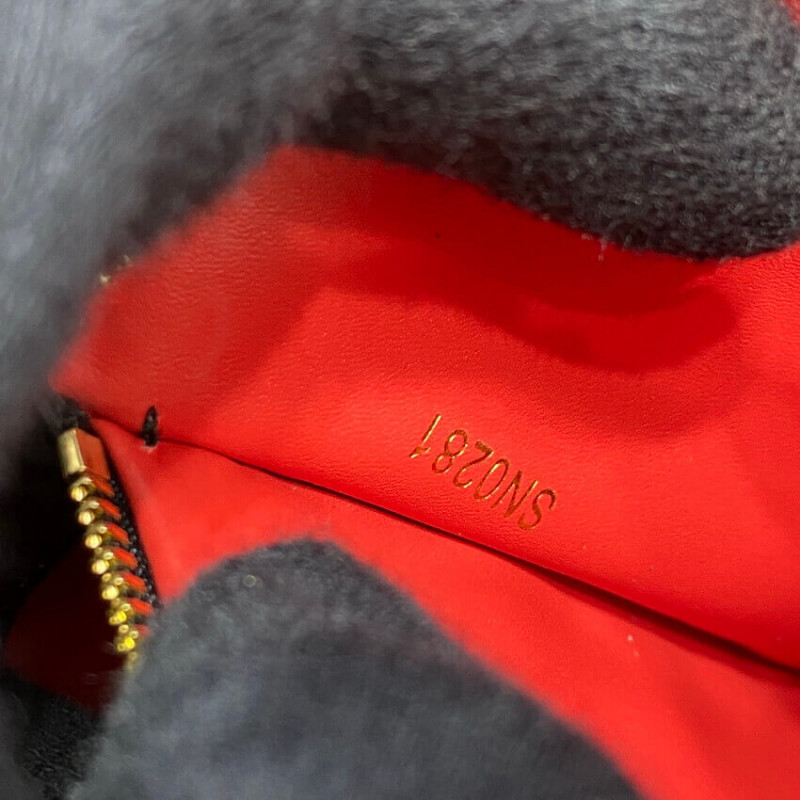Louis Vuitton Capucines BB M59061 Noir/Rouge-12