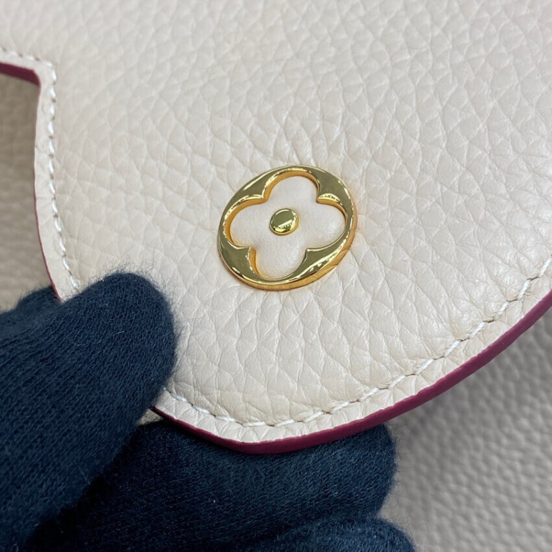 Louis Vuitton Capucines MM M58610 Egg Shell/Lie de Vin Red-9