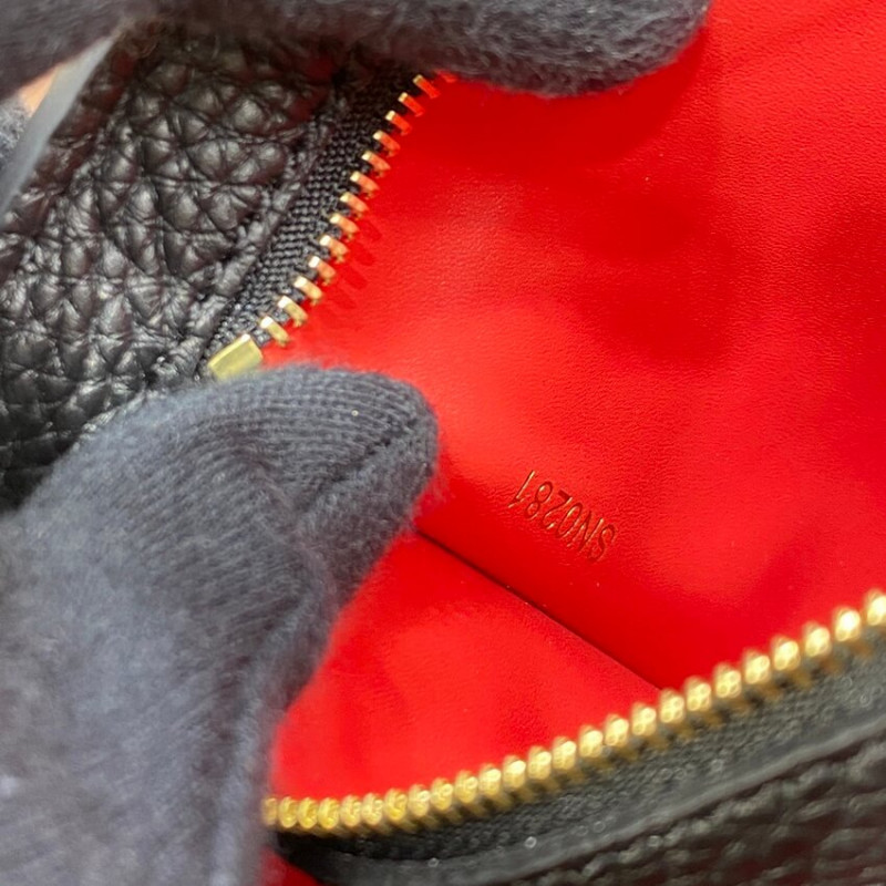 Louis Vuitton Capucines MM M59020 Noir/Rouge-13